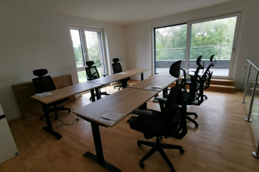 Ergonomikus irodai munkaállomás 1.jpg