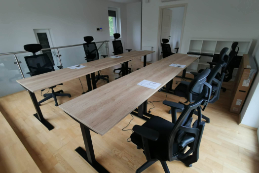 Ergonomikus irodai munkaállomás 3.jpg